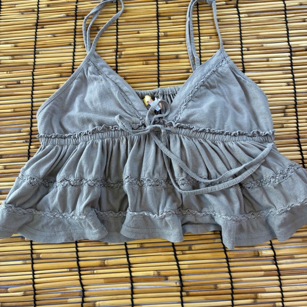 Urban Outfitters Grey Crochet Lace Trim Babydoll Cami Crop Top Large - Picture 3 of 8
